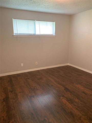 901 Downing Street, Forney, TX 75126