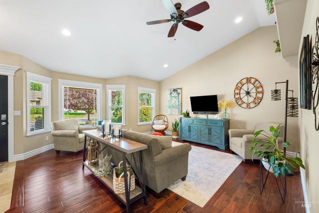 5399 N Steamboat Way, Boise, ID 83713