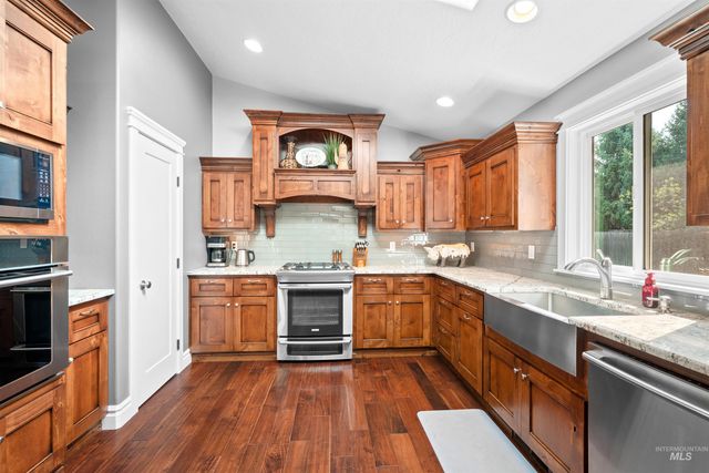 5399 N Steamboat Way, Boise, ID 83713