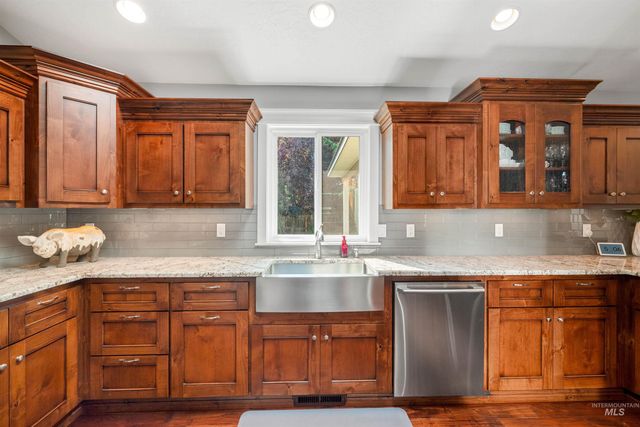 5399 N Steamboat Way, Boise, ID 83713