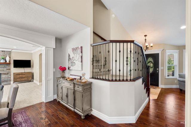 5399 N Steamboat Way, Boise, ID 83713