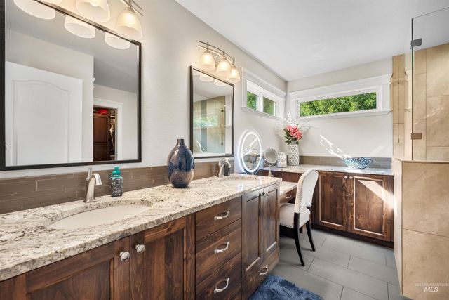 5399 N Steamboat Way, Boise, ID 83713