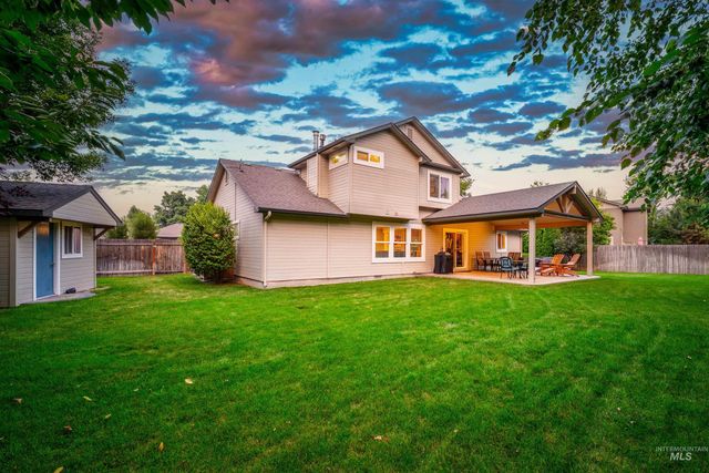 5399 N Steamboat Way, Boise, ID 83713