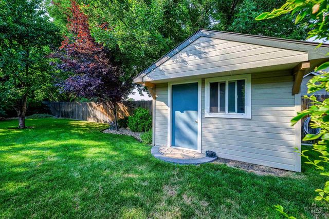 5399 N Steamboat Way, Boise, ID 83713