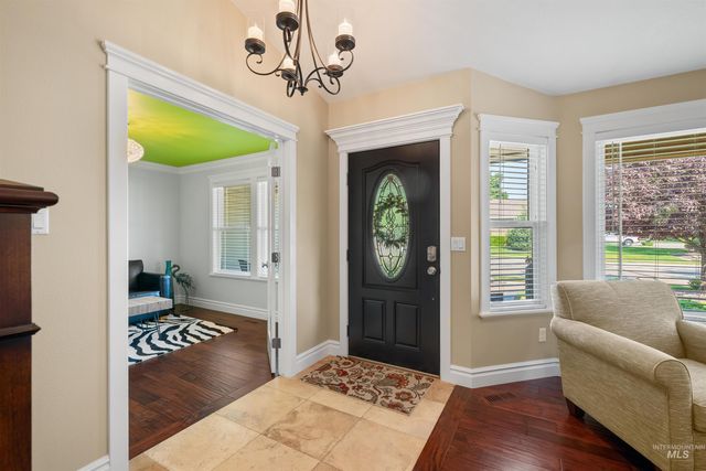 5399 N Steamboat Way, Boise, ID 83713