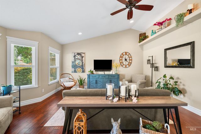 5399 N Steamboat Way, Boise, ID 83713