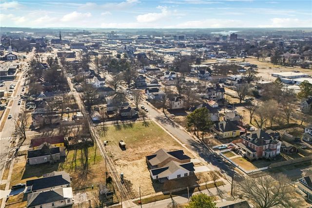 916 N 13th, Fort Smith, AR 72901