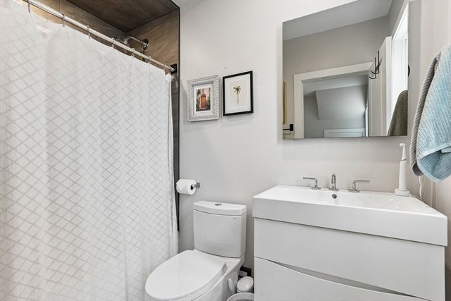 48 Whitfield Rd 48, Somerville, MA 02144