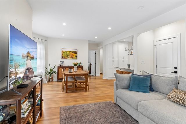 48 Whitfield Rd 48, Somerville, MA 02144