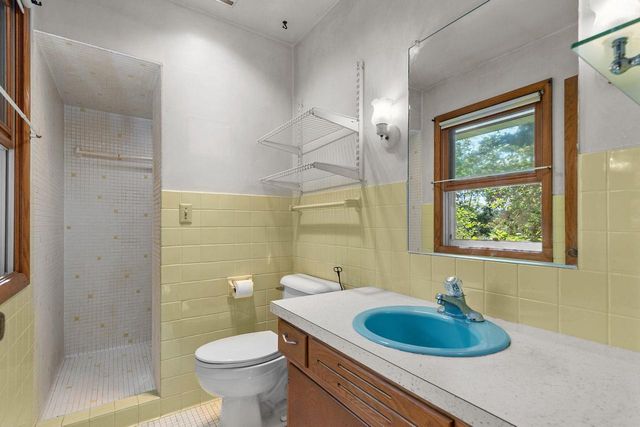 903 HARDING STREET, Waupaca, WI 54981