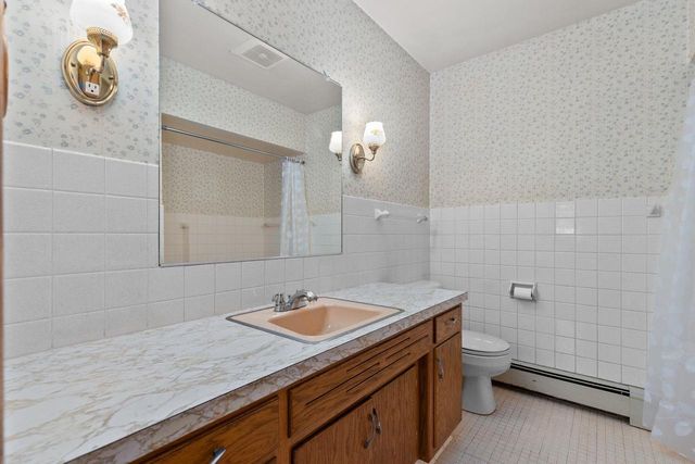 903 HARDING STREET, Waupaca, WI 54981