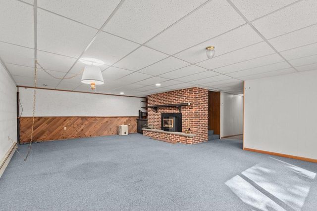 903 HARDING STREET, Waupaca, WI 54981