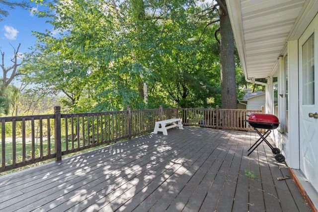 903 HARDING STREET, Waupaca, WI 54981