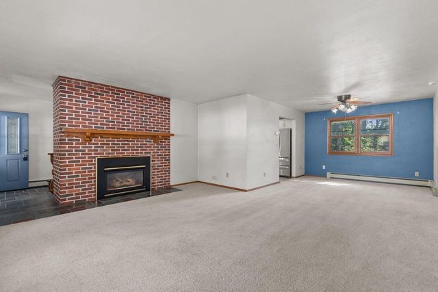 903 HARDING STREET, Waupaca, WI 54981