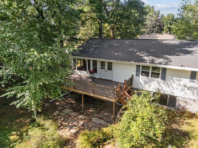 903 HARDING STREET, Waupaca, WI 54981