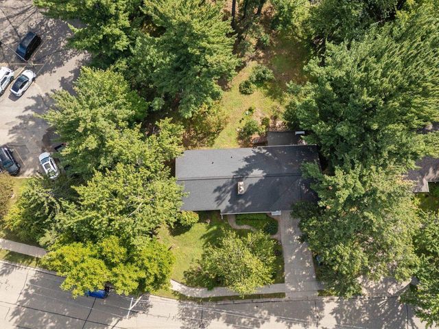 903 HARDING STREET, Waupaca, WI 54981