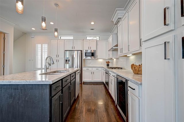 2516 Bevis Street, Houston, TX 77008