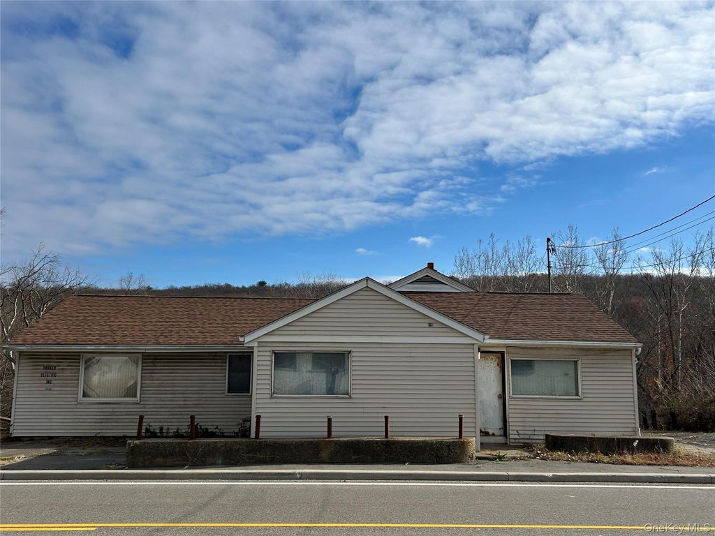 264 Orange Turnpike, Sloatsburg, NY 10974