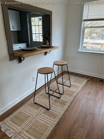 115 Ravenswood Pike Road, Ripley, WV 25271