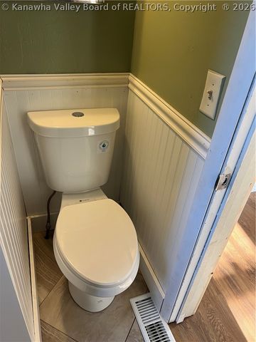 115 Ravenswood Pike Road, Ripley, WV 25271