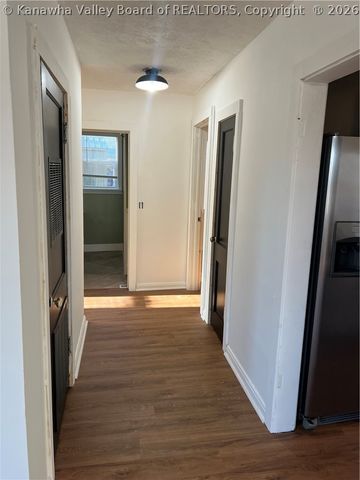 115 Ravenswood Pike Road, Ripley, WV 25271