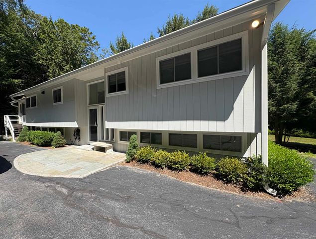 121 Upper Bay Road, Sunapee, NH 03287