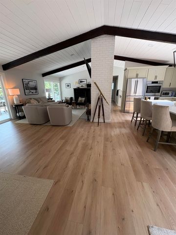 121 Upper Bay Road, Sunapee, NH 03287