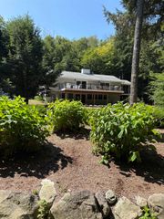 121 Upper Bay Road, Sunapee, NH 03287