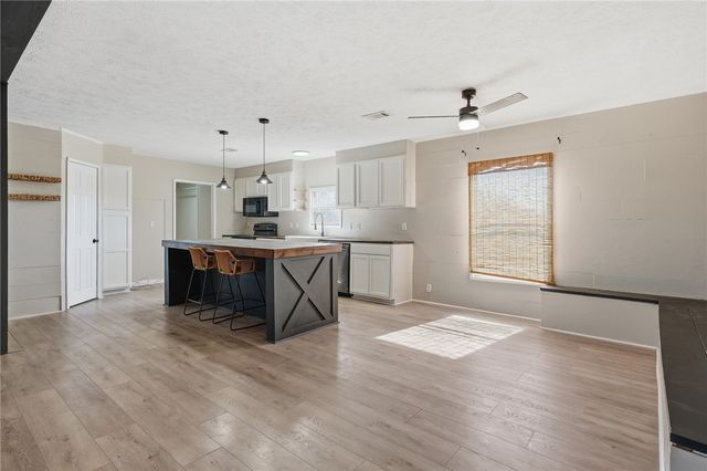 124 County Road 632, Sinton, TX 78387