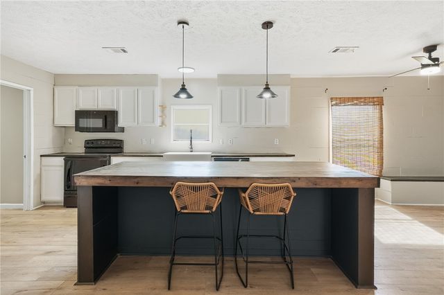 124 County Road 632, Sinton, TX 78387