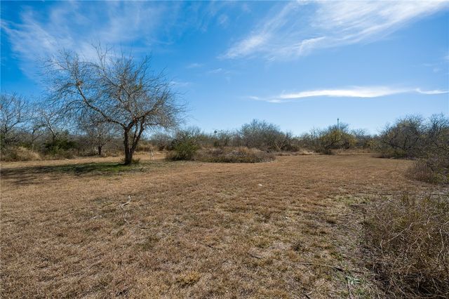 124 County Road 632, Sinton, TX 78387