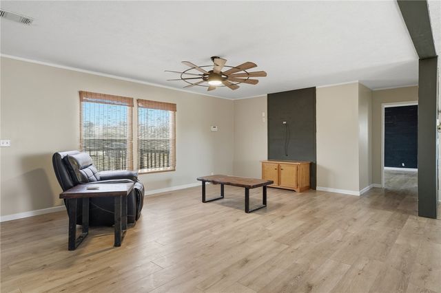 124 County Road 632, Sinton, TX 78387