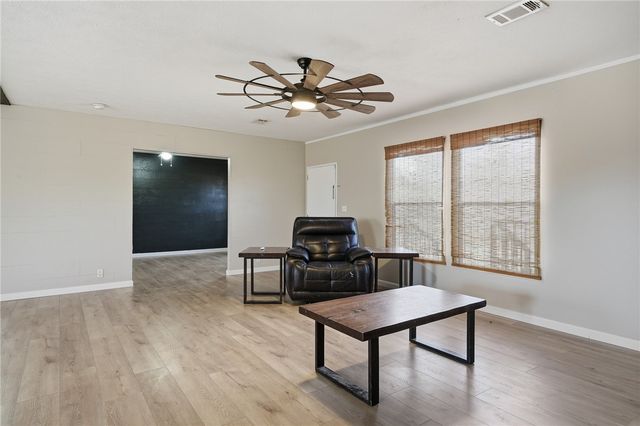 124 County Road 632, Sinton, TX 78387