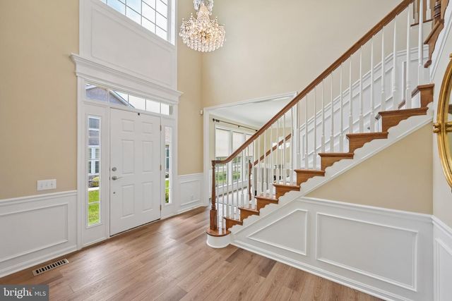 10 BARTONS MILL DR, Washington Crossing, PA 18977