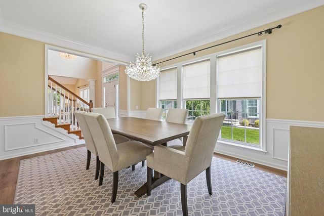 10 BARTONS MILL DR, Washington Crossing, PA 18977