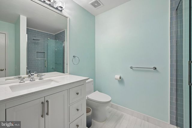 10 BARTONS MILL DR, Washington Crossing, PA 18977