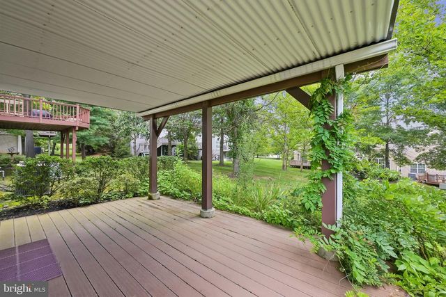10 BARTONS MILL DR, Washington Crossing, PA 18977