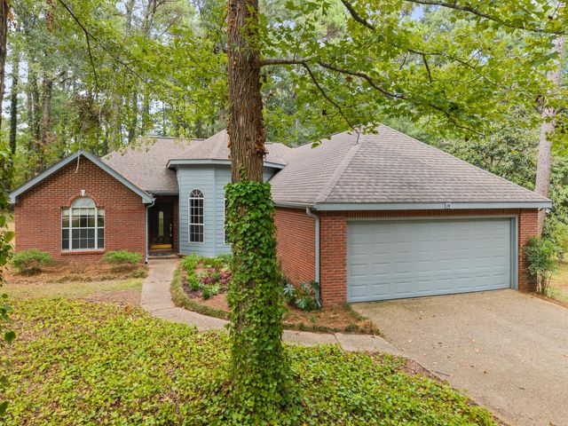 14 Silver Creek, Hattiesburg, MS 39402