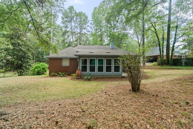 14 Silver Creek, Hattiesburg, MS 39402
