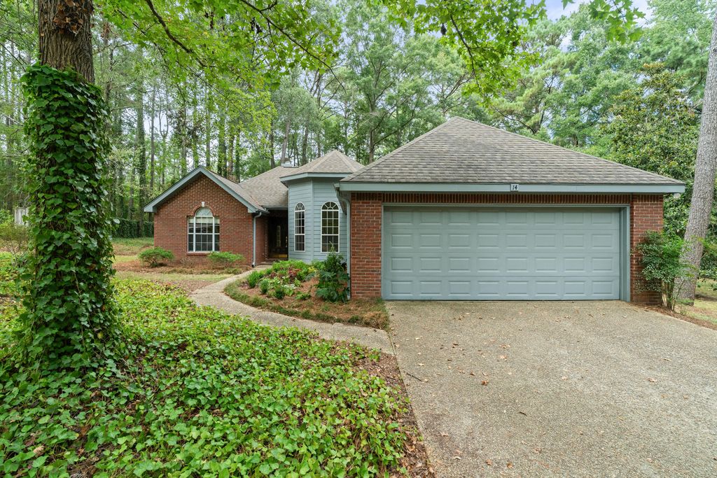 14 Silver Creek, Hattiesburg, MS 39402