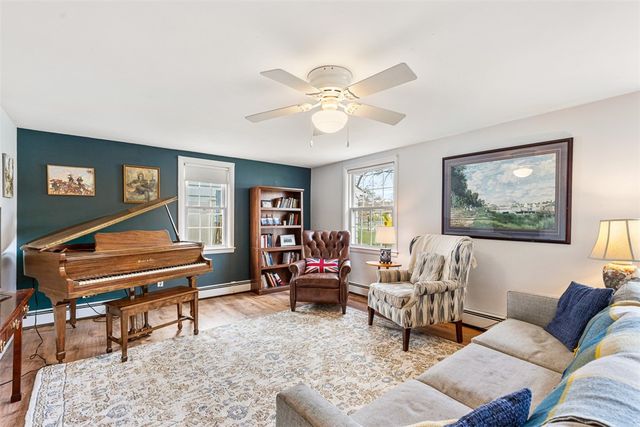 60 Star Street, Warwick, RI 02888