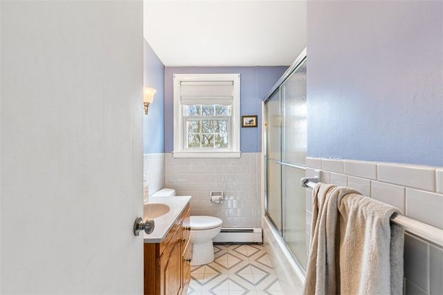 60 Star Street, Warwick, RI 02888