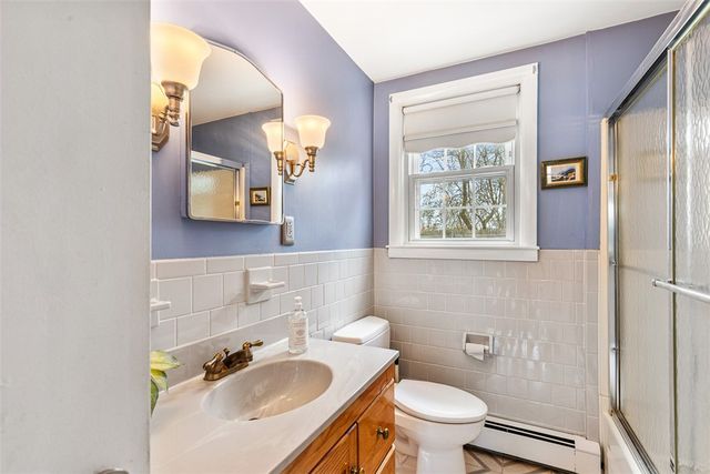 60 Star Street, Warwick, RI 02888