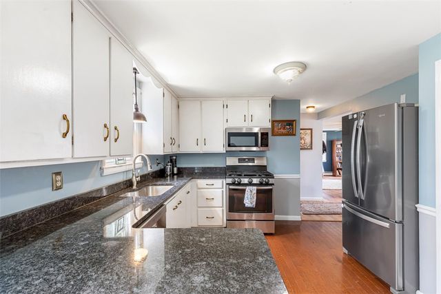 60 Star Street, Warwick, RI 02888