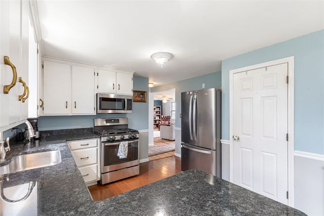 60 Star Street, Warwick, RI 02888