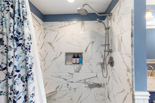 60 Star Street, Warwick, RI 02888