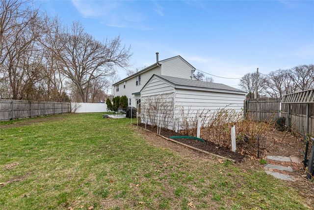 60 Star Street, Warwick, RI 02888