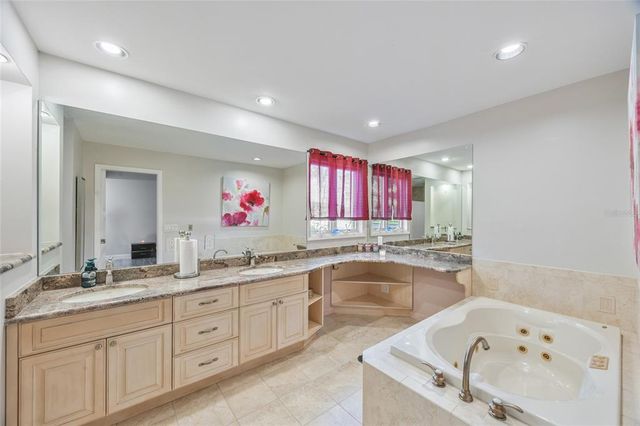 5474 KEMKERRY ROAD, Wesley Chapel, FL 33543