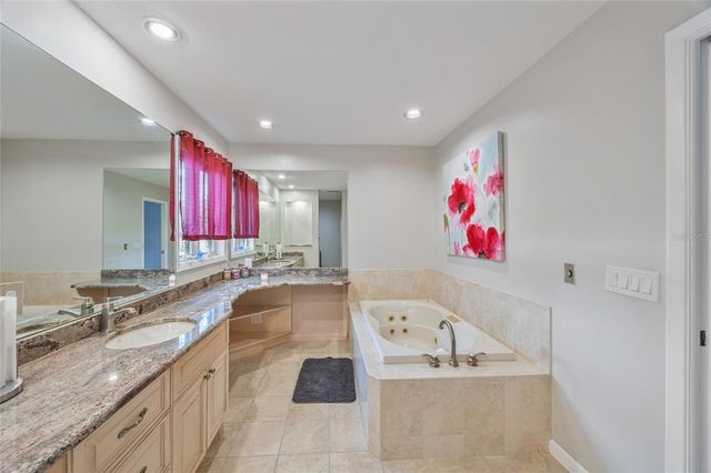 5474 KEMKERRY ROAD, Wesley Chapel, FL 33543