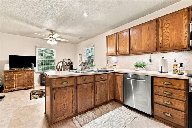 5011 Peach Mountain Circle, Gainesville, GA 30507